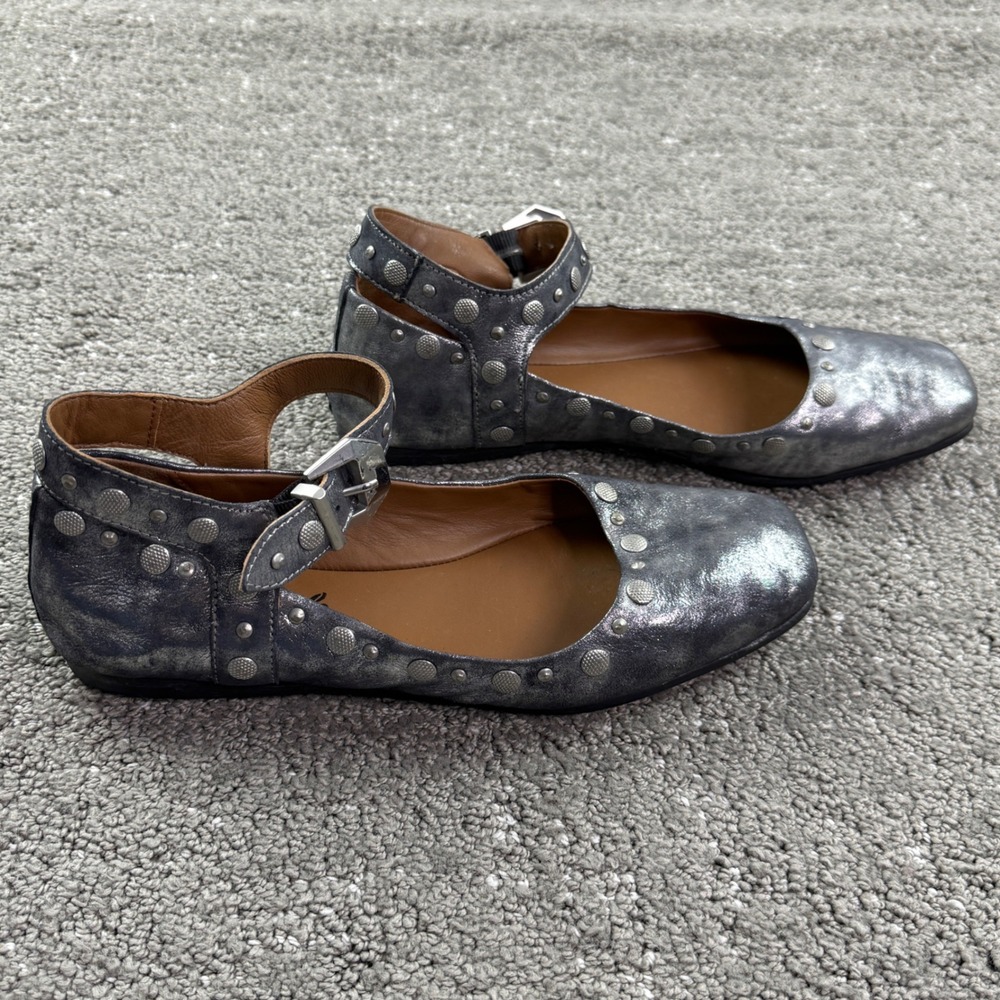 Free People Mary Jane Flats 8 Womens 38.5 Silver Studded Metallic Leather Edgy